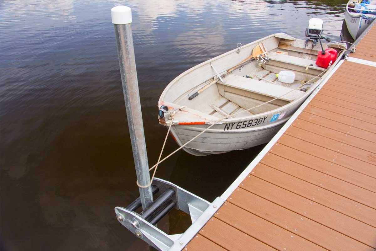 Commercial grade aluminum floating dock system