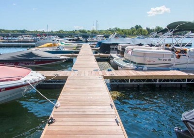 550 Marina: 110-slip marina with Ipe decking Saratoga Lake, NY