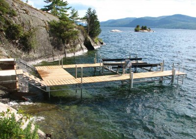 The U shape layout provides the option to raise the boat lift in conjunction with lifting the dock for seasonal storage