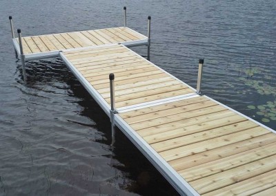 Standard duty leg docks with cedar decking