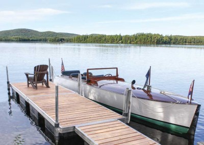 Medium duty aluminum floating docks with cedar decking