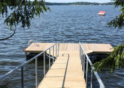 T-shaped floating dock