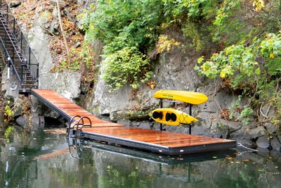 Heavy duty aluminum floating dock with kayak storage rack
