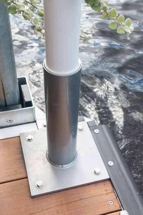 Telescoping aluminum flagpoles and flagpole dock mounts — The Dock Doctors